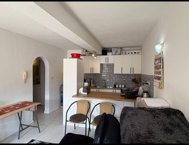 1 BEDROOM PROPERTY TO RENT IN FISH HOEK